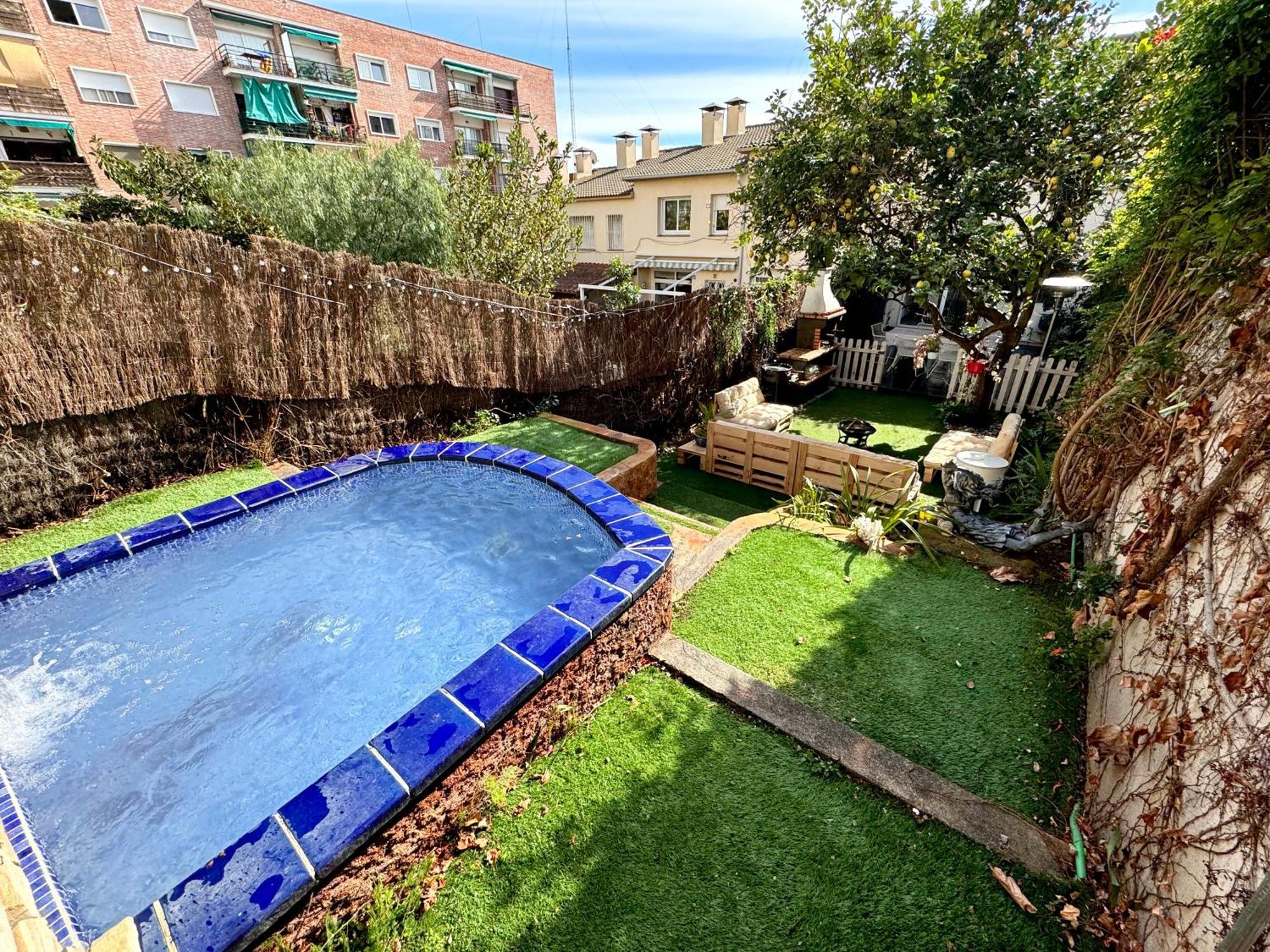 Vila Casa En Masnou Junto A Playa Y Tren Exteriér fotografie